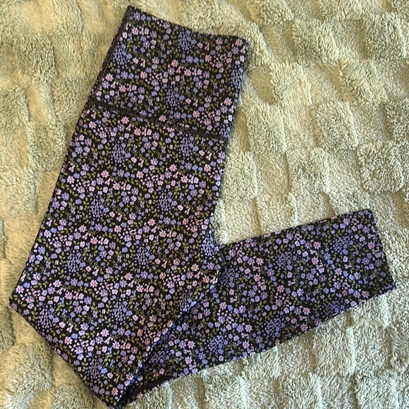 knix Pants - Knix‎ HiTouch High Rise Leggings in Garden Daze